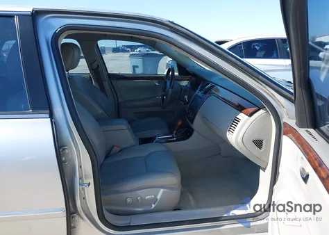 2009 Cadillac Dts 1Sc z USA, uszkodzony, nr VIN 1G6KD57YX9U131533